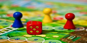 Beat Your BOREDOM With These Free BOARD Games